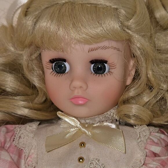 Madame Alexander doll Little Women Amy School 16″  - Picture 15 of 16